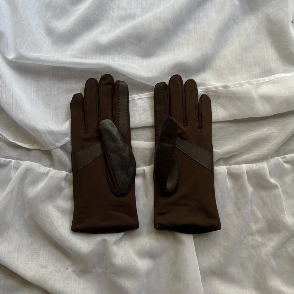 Isotoner Women's Touchscreen Microsuede Leather Gloves